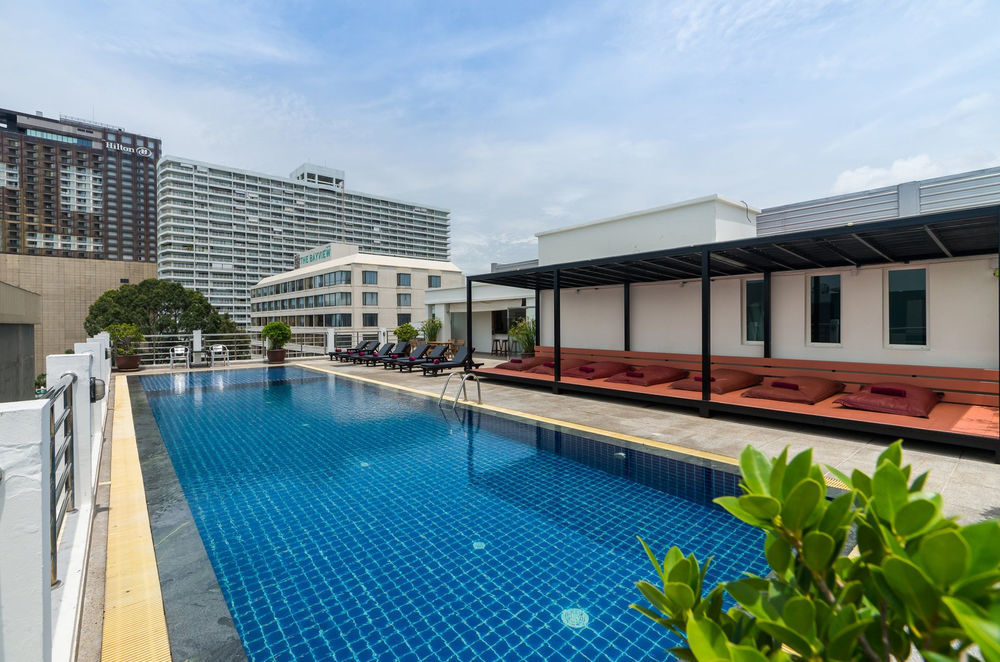 Sea Me Spring Hotel Pattaya Exteriör bild