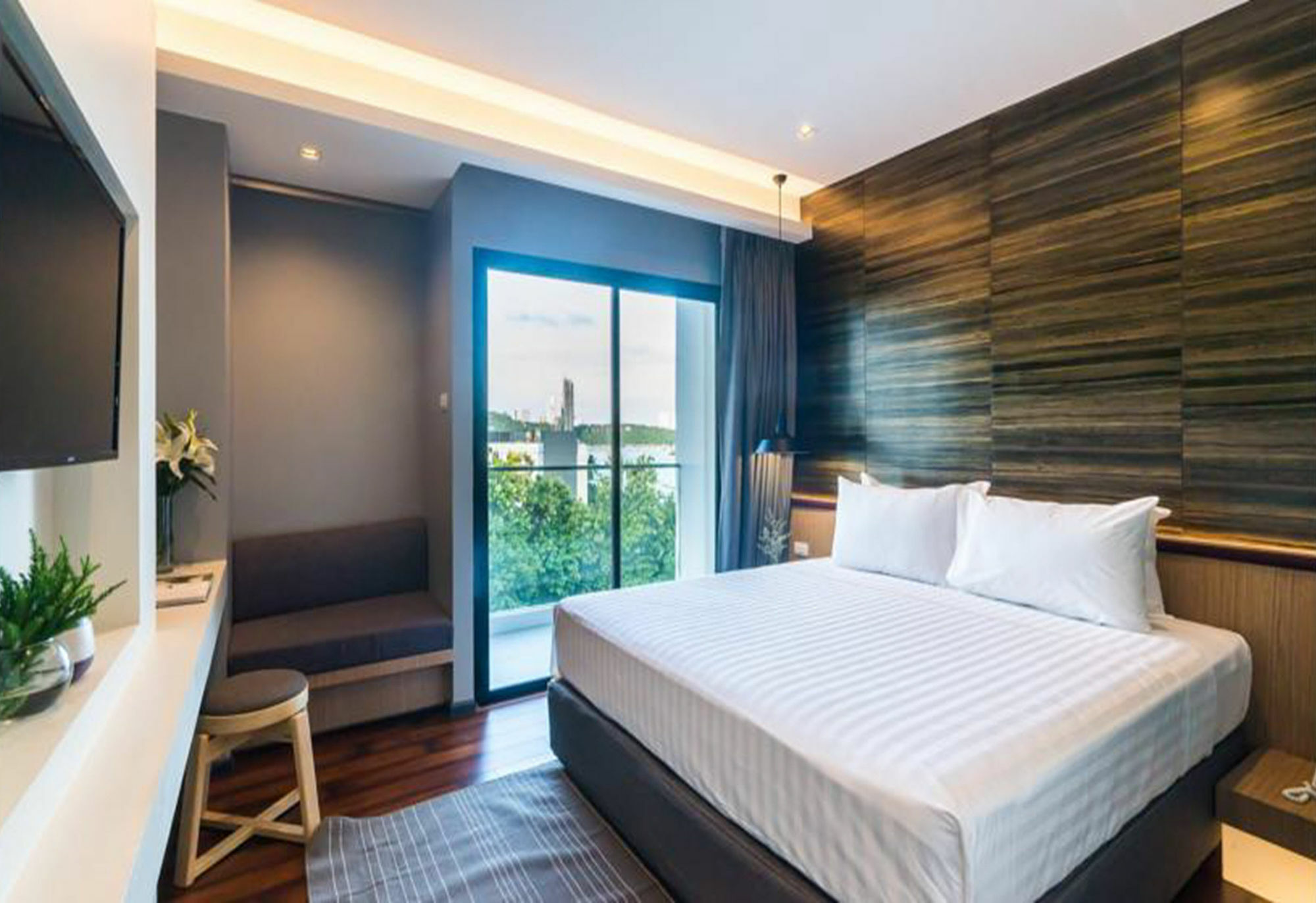 Sea Me Spring Hotel Pattaya Exteriör bild