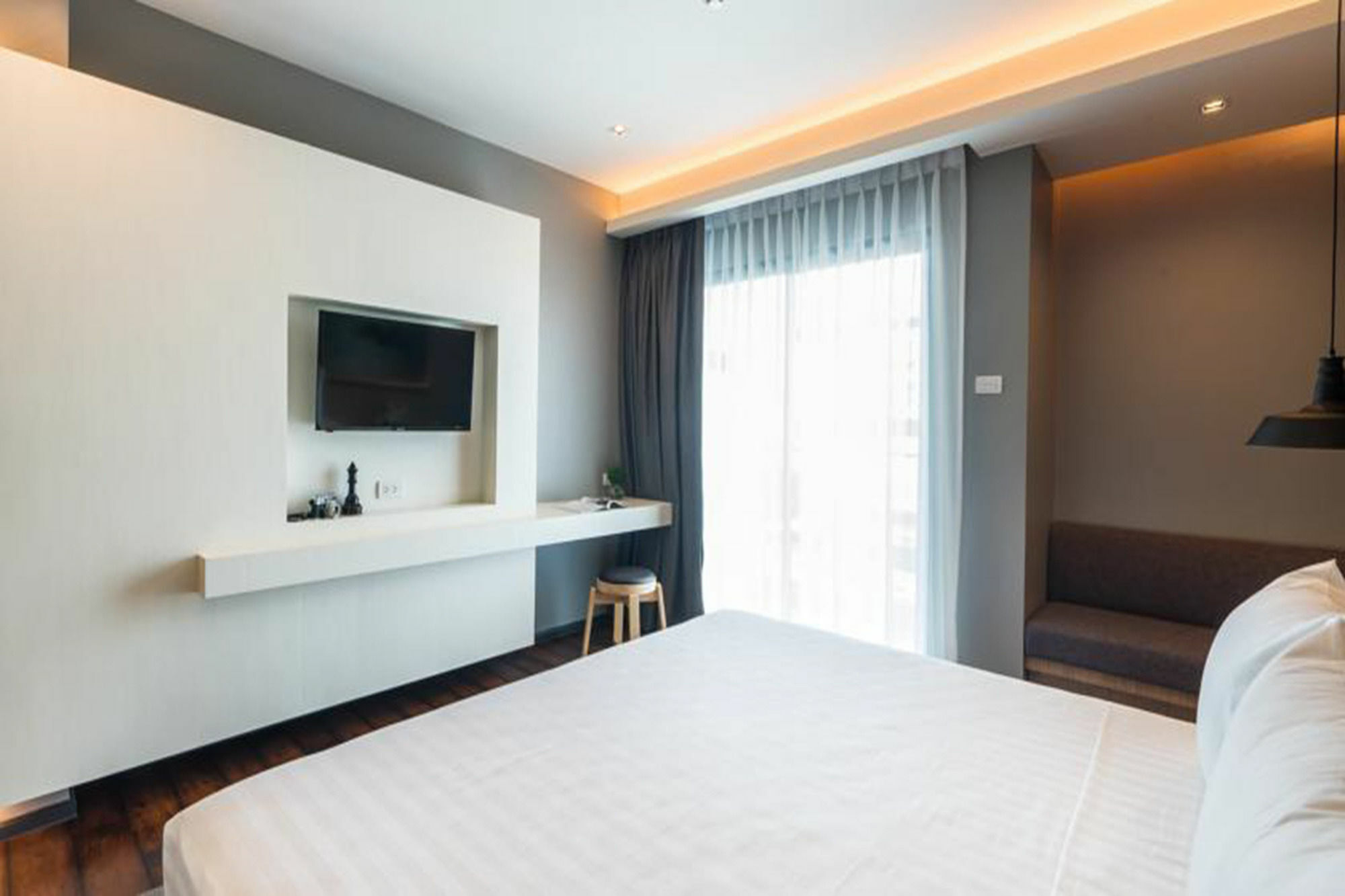 Sea Me Spring Hotel Pattaya Exteriör bild